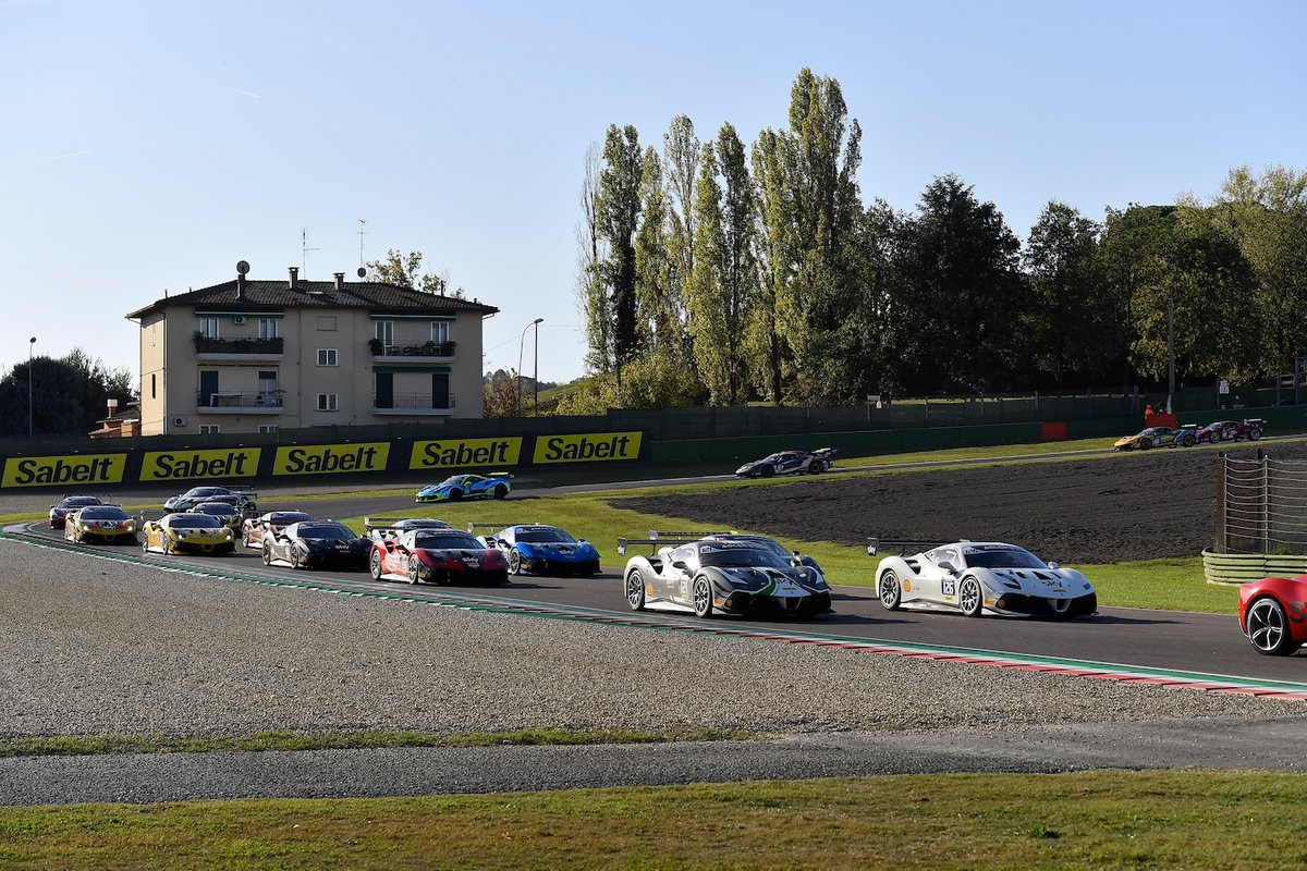 La partenza della Finale Coppa Shell AM