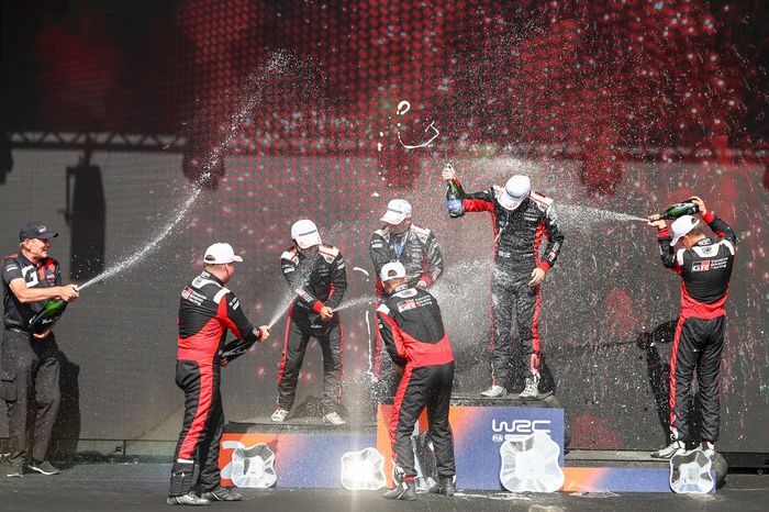 Podium: Winners Kalle Rovanperä, Jonne Halttunen, Toyota Gazoo Racing WRT Toyota GR Yaris Rally1, second place Takamoto Katsuta, Aaron Johnston, Toyota Gazoo Racing WRT Toyota GR Yaris Rally1, third place Sébastien Ogier, Vincent Landais, Toyota Gazoo Rac