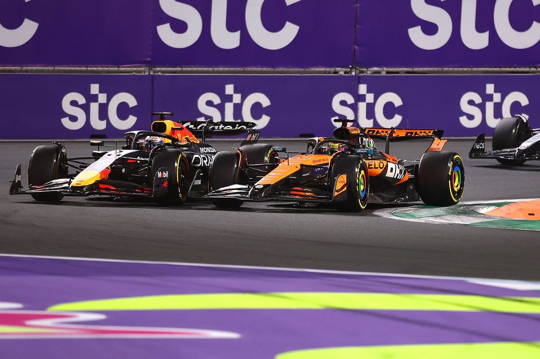 Max Verstappen, Red Bull Racing, Oscar Piastri, McLaren