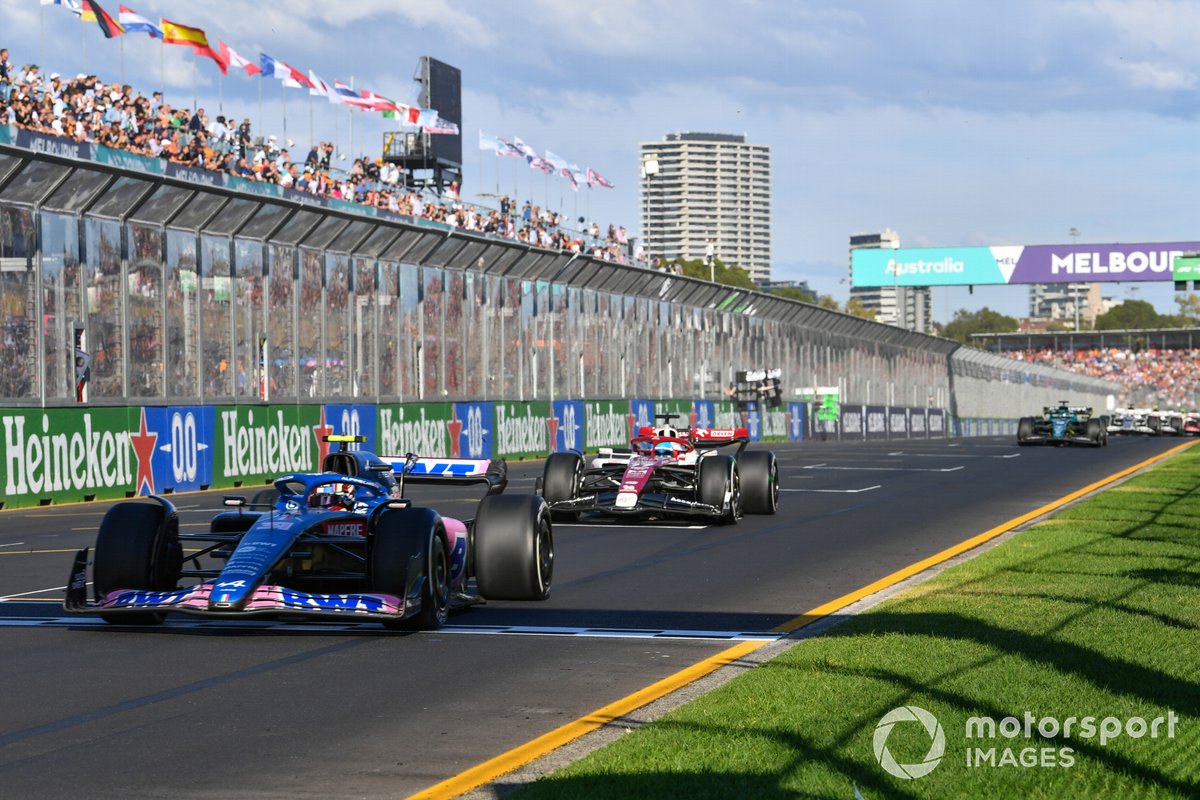 Esteban Ocon, Alpine A522, Valtteri Bottas, Alfa Romeo C42