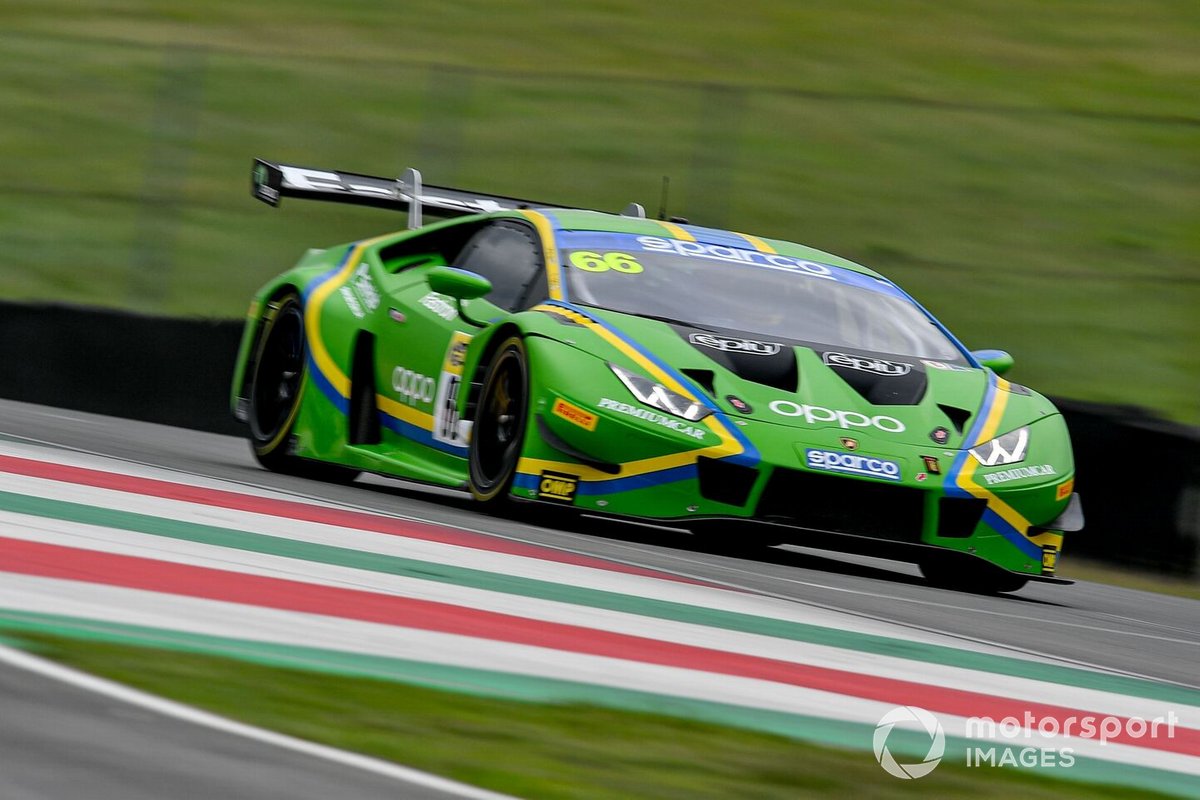 #66 Vincenzo Sospiri Racing, Lamborghini Huracán GT3 Evo: Federico Leo, Ivan Peklin