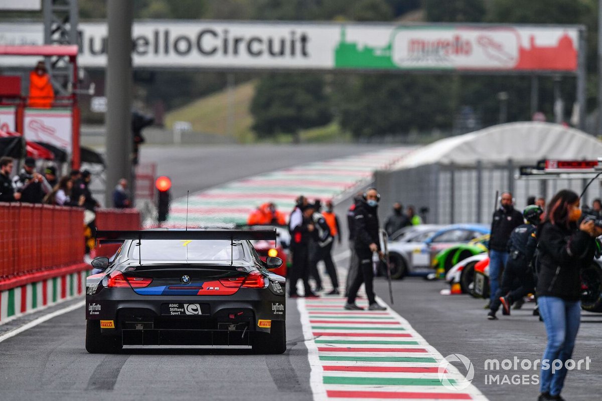 Azione in pit-lane