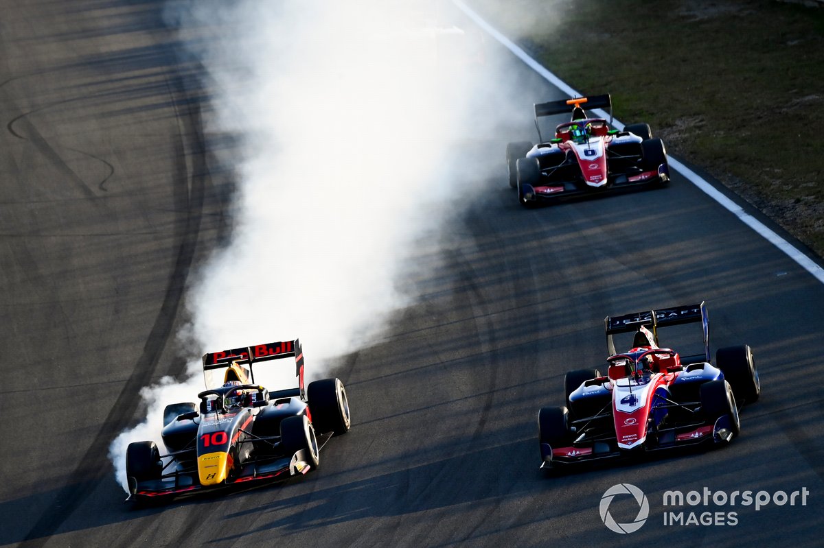 Jak Crawford, Hitech Grand Prix e Jack Doohan, Trident