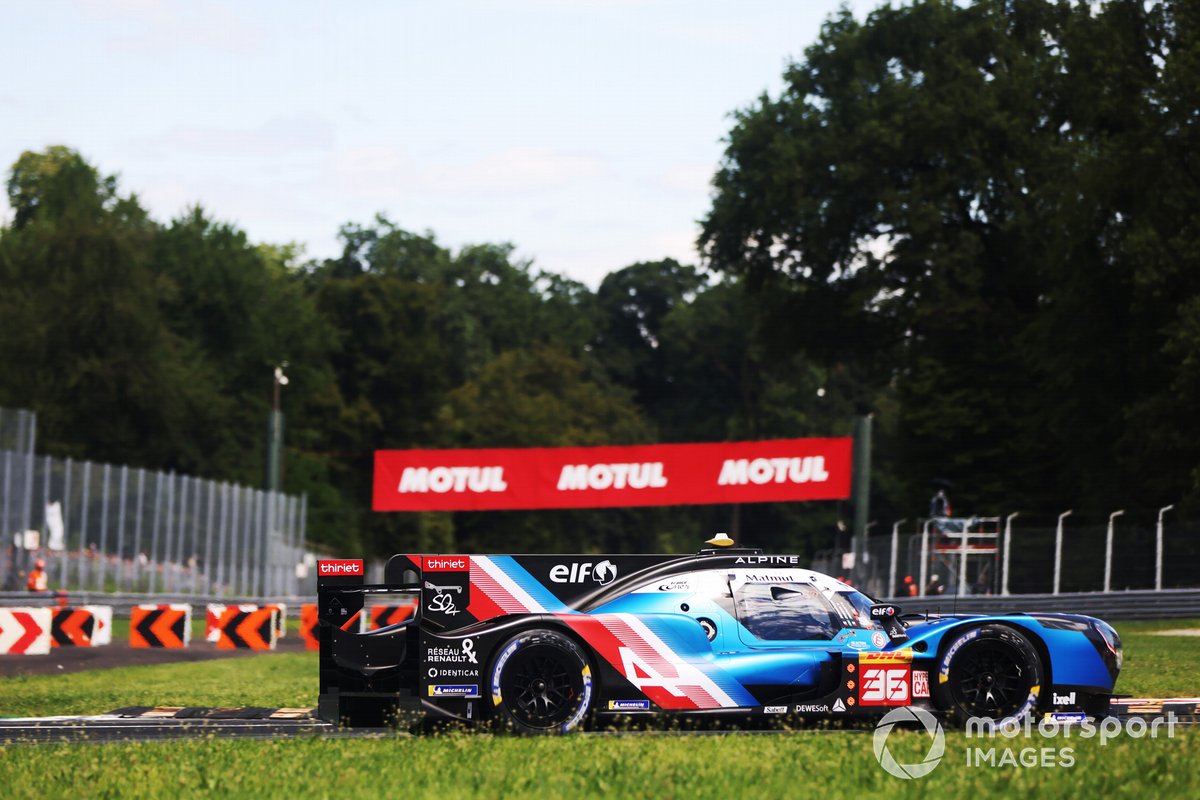 #36 Alpine Elf Matmut Alpine 480 Gibson: Andre Negrao, Nicolas Lapierre, Matthieu Vaxiviere