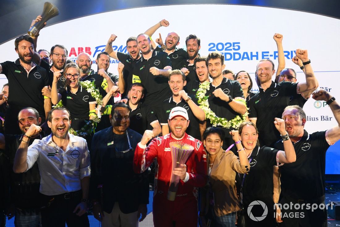 Oliver Rowland, zespół Nissan Formula E