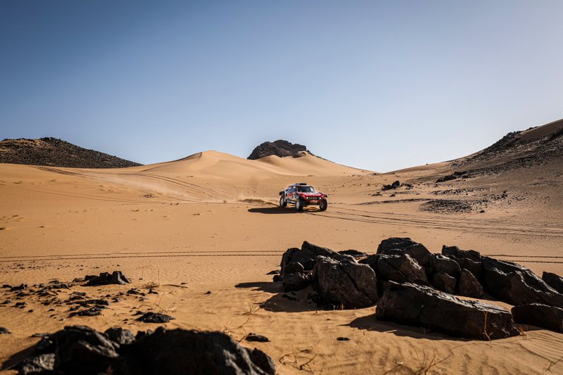 #302 JCW X-Raid Team: Stephane Peterhansel, Paulo Fiuza