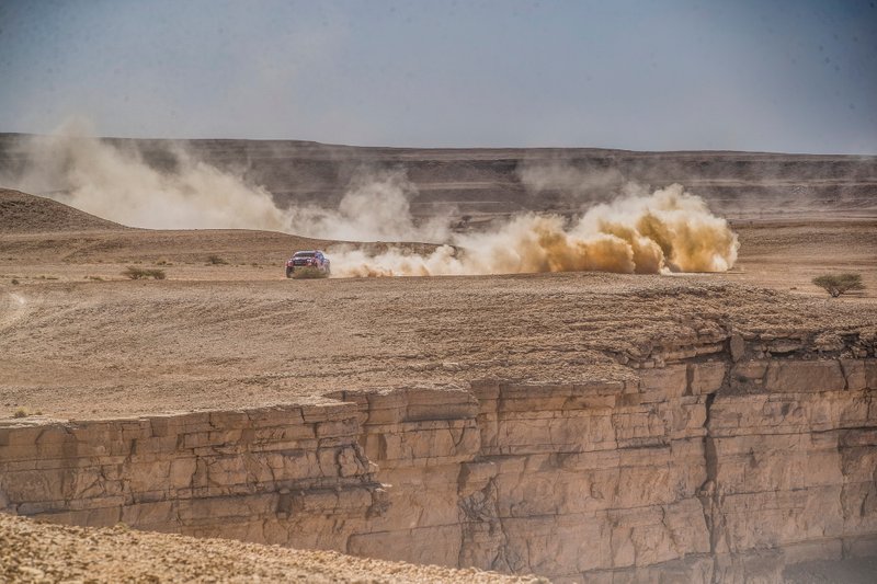 #300 Toyota Gazoo Racing: Nasser Al-Attiyah, Matthieu Baumel