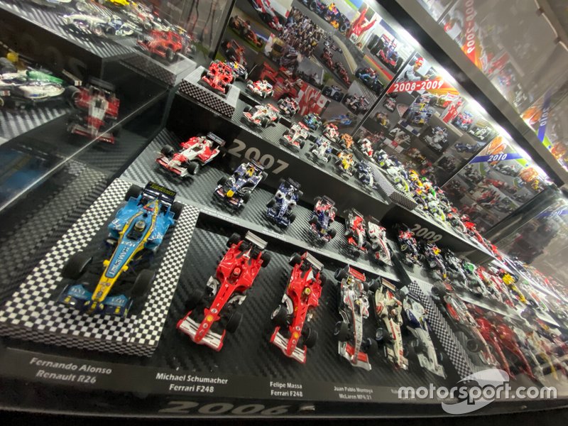 Colección de coches miniatura de F1