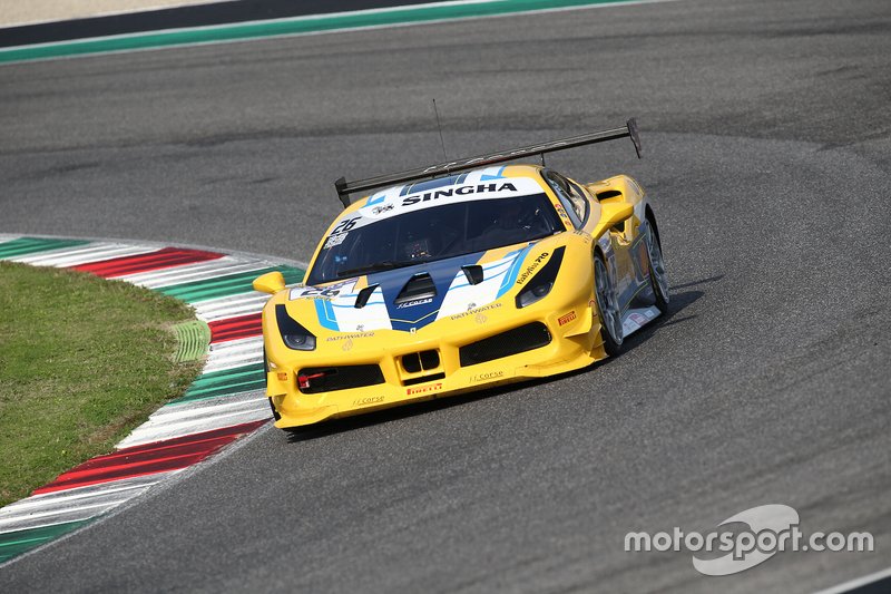 #26 Ferrari 488 Challenge, HR Owen: Franck Ruimy