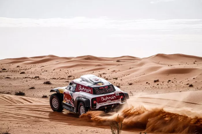 #305 JCW X-Raid Team: Carlos Sainz, Lucas Cruz