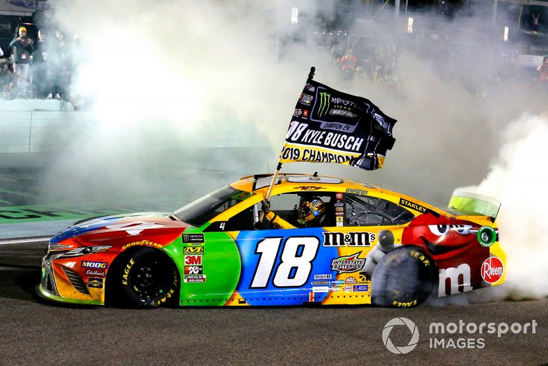 NASCAR. Победитель Monster Energy Cup в зачете производителей – Toyota