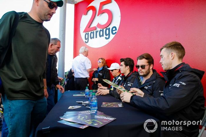 #14 AIM Vasser Sullivan Lexus RC-F GT3, GTD: Parker Chase, Jack Hawksworth, Michael De Quesada, Kyle Busch, autograph session