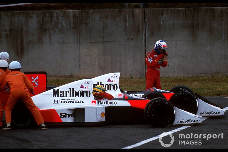 Kollision: Ayrton Senna, McLaren MP4/5, Alain Prost, McLaren MP4/5