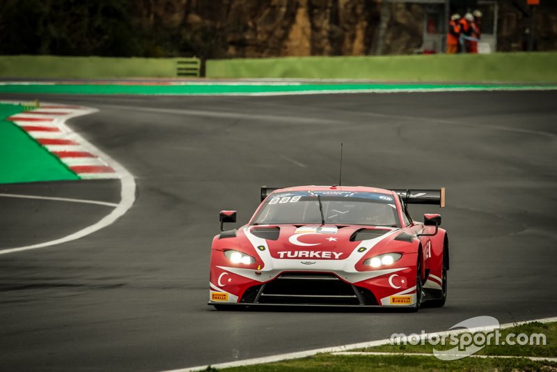 #1 TUR TF Sport Aston Martin Vantage GT3: Salih Yoluc, Ayhancan Guve