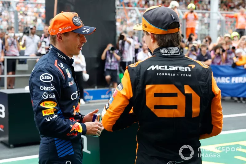 Max Verstappen, Red Bull Racing, Oscar Piastri, McLaren F1 Takımı, Sıralama Sonrası Parc Ferme'de Konuştular