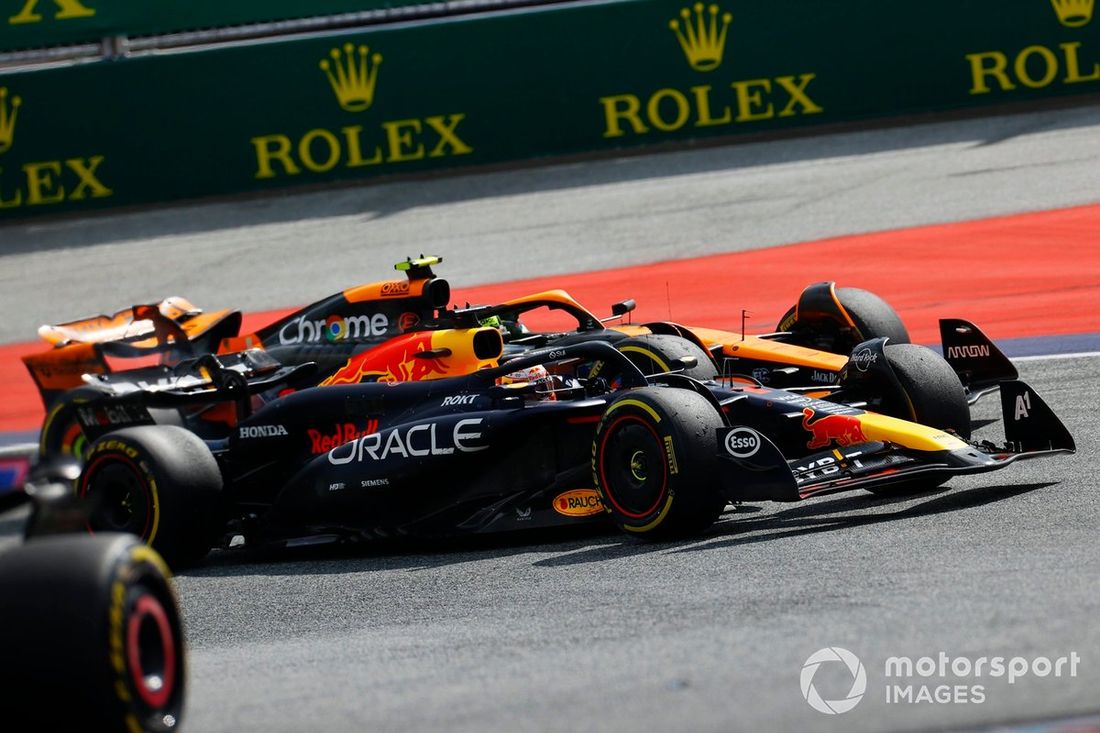 Max Verstappen, Red Bull Racing RB20, Lando Norris, McLaren MCL38, batalla por el liderato