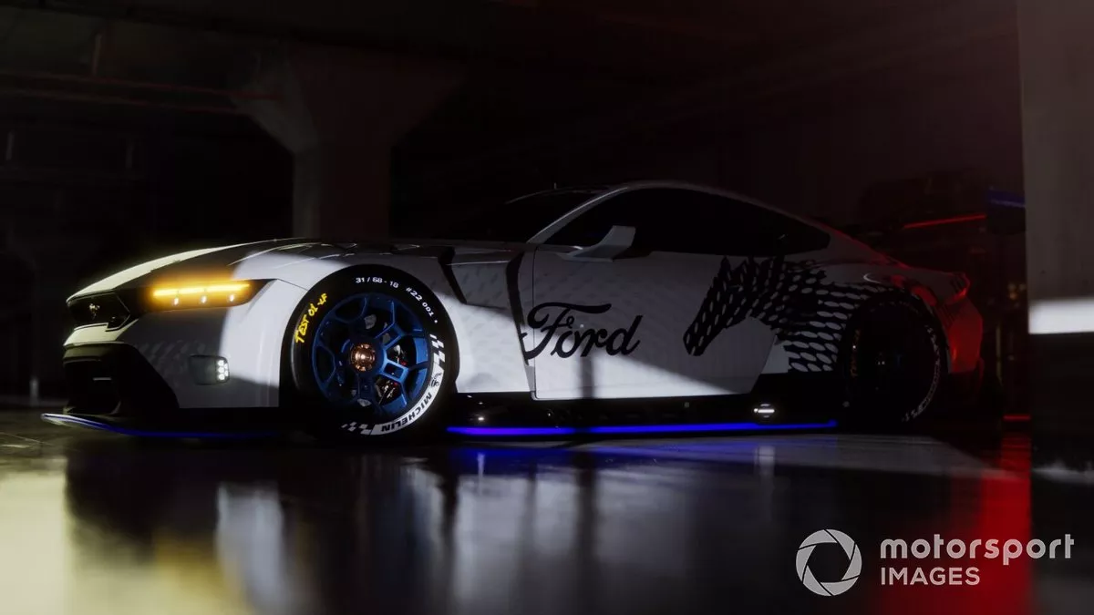 mustanggt3garage-1.webp