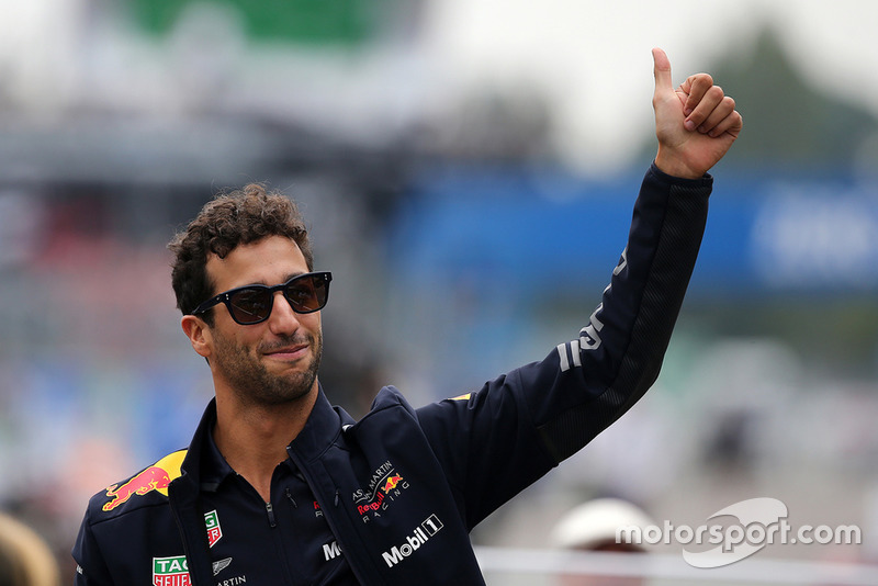 Daniel Ricciardo - Red Bull Racing - 6