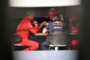 Maurizio Arrivabene, Team Principal Ferrari, Dr Helmut Marko, Consulente Red Bull Motorsport, Christian Horner, Team Principal Red Bull Racing e Gino Rosato, Ferrari