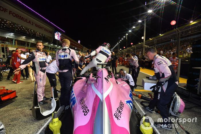 Sergio Perez, Racing Point Force India VJM11 on the grid 