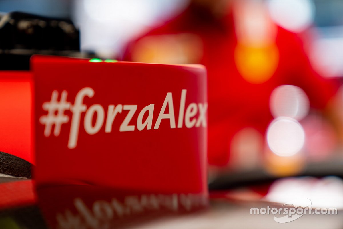 Il messaggio "Forza Alex" sulla Ferrari SF1000