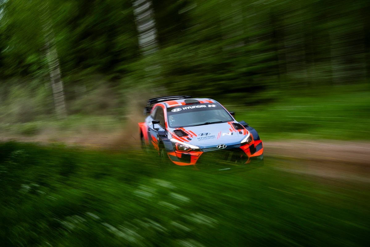 Thierry Neuville and Ott Tänak, Hyundai i20 Coupe WRC