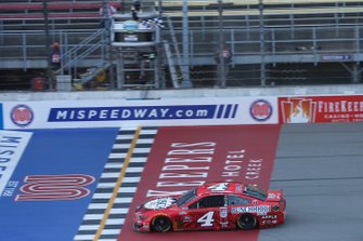 Race Winner Kevin Harvick, Stewart-Haas Racing, Ford Mustang
