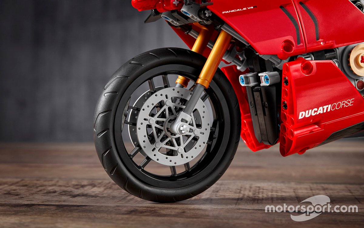 LEGO Technics Ducati Panigale V4