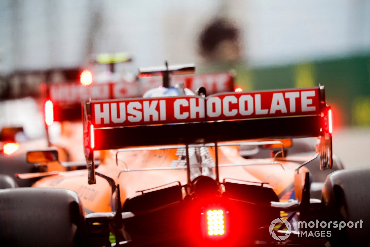 Carlos Sainz Jr., McLaren MCL35, Lando Norris, McLaren MCL35