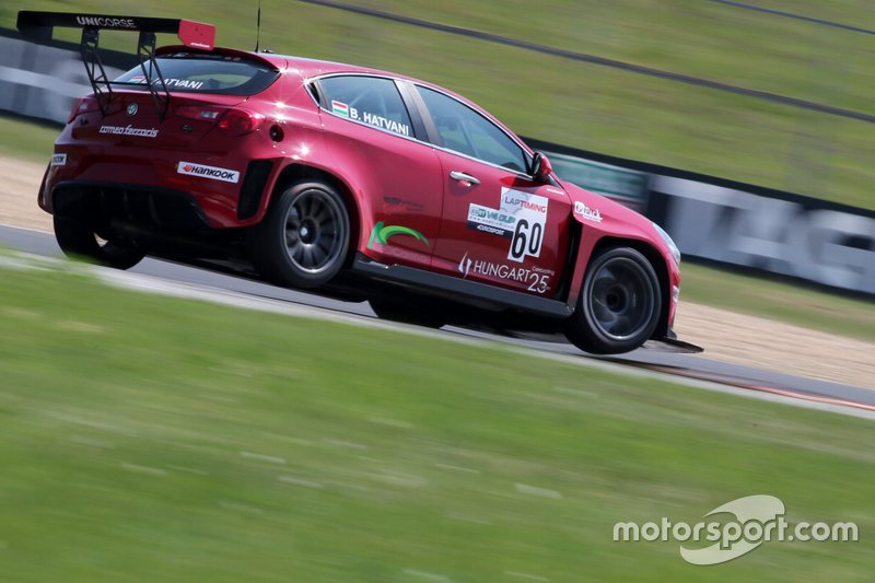Bálint Hatvani, Team Unicorse, Alfa Romeo Giulietta TCR