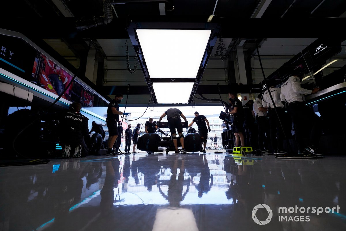Lewis Hamilton, Mercedes F1 W11