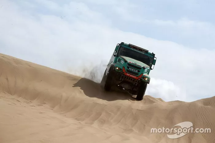 #513 Team De Rooy Iveco: Maurik van den Heuvel, Martijn van Rooij, Peter Kuijpers