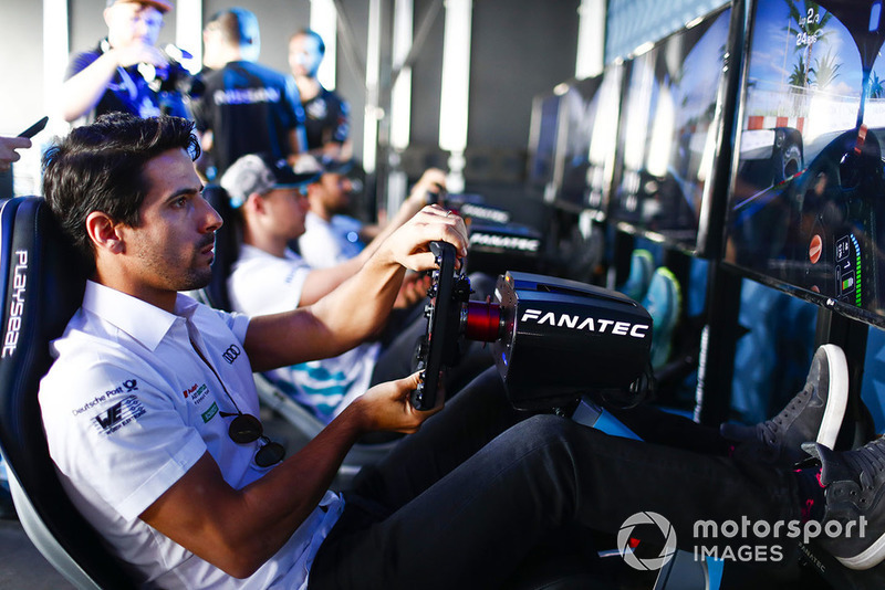Lucas Di Grassi, Audi Sport ABT Schaeffler, on the eRace simulators