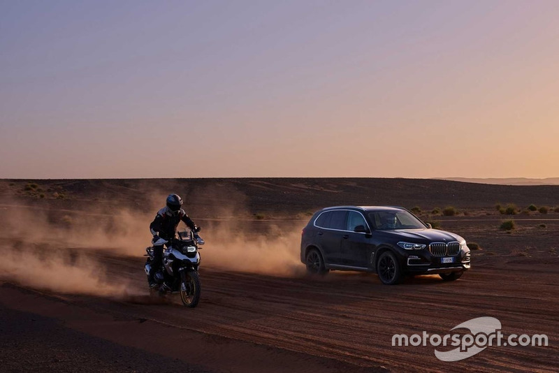 BMW X5, трасса «Монца» в Сахаре