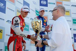 Podio: segundo, Mick Schumacher, PREMA Theodore Racing Dallara F317 - Mercedes-Benz