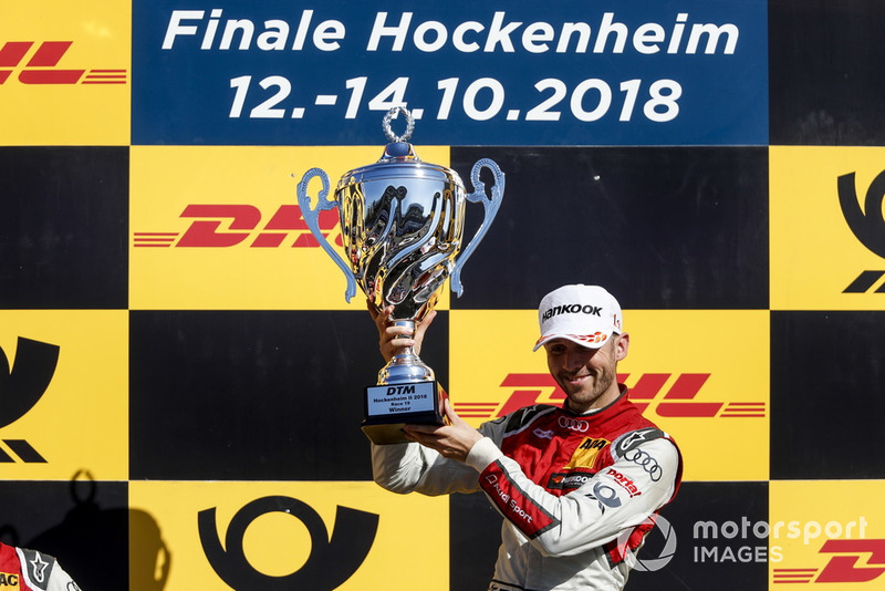 Podio: ganador de la carrera René Rast, Audi Sport Team Rosberg