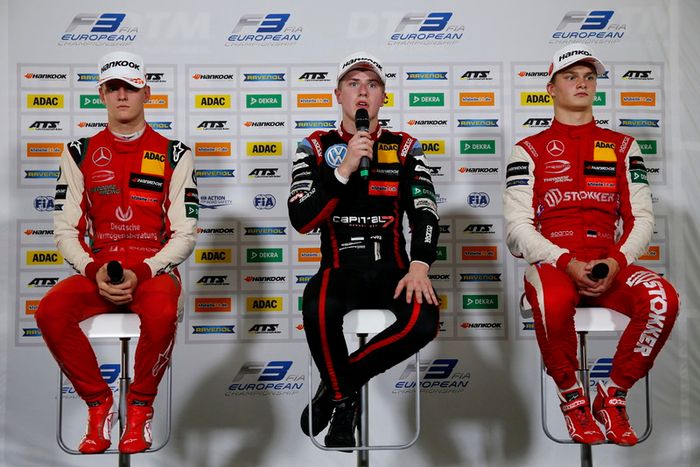 Conferencia de prensa,
Mick Schumacher, PREMA Theodore Racing Dallara F317 - Mercedes-Benz, Jüri Vips, Motopark Dallara F317 - Volkswagen, Ralf Aron, PREMA Theodore Racing Dallara F317 - Mercedes-Benz