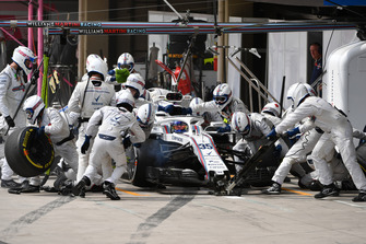 Lance Stroll, Williams FW41 pit stop