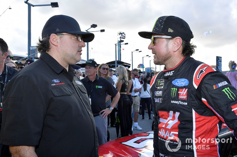 Kurt Busch, Stewart-Haas Racing, Ford Fusion, mit Tony Stewart