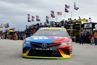 Kyle Busch, Joe Gibbs Racing, Toyota Camry M&M's