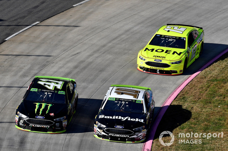 Kurt Busch, Stewart-Haas Racing, Ford Fusion Haas Automation/Monster Energy, Aric Almirola, Stewart-Haas Racing, Ford Fusion Smithfield, Ryan Blaney, Team Penske, Ford Fusion Menards/Moen