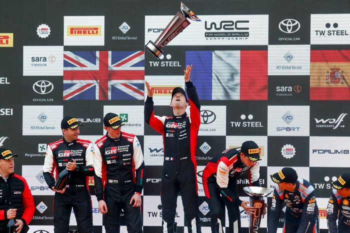 Podio: Ganadores Sébastien Ogier, Julien Ingrassia, Toyota Gazoo Racing WRT Toyota Yaris WRC, segundo lugar Elfyn Evans, Scott Martin, Toyota Gazoo Racing WRT Toyota Yaris WRC, tercer lugar Dani Sordo, Candido Carrera, Hyundai Motorsport Hyundai i20 Coupe WRC.
