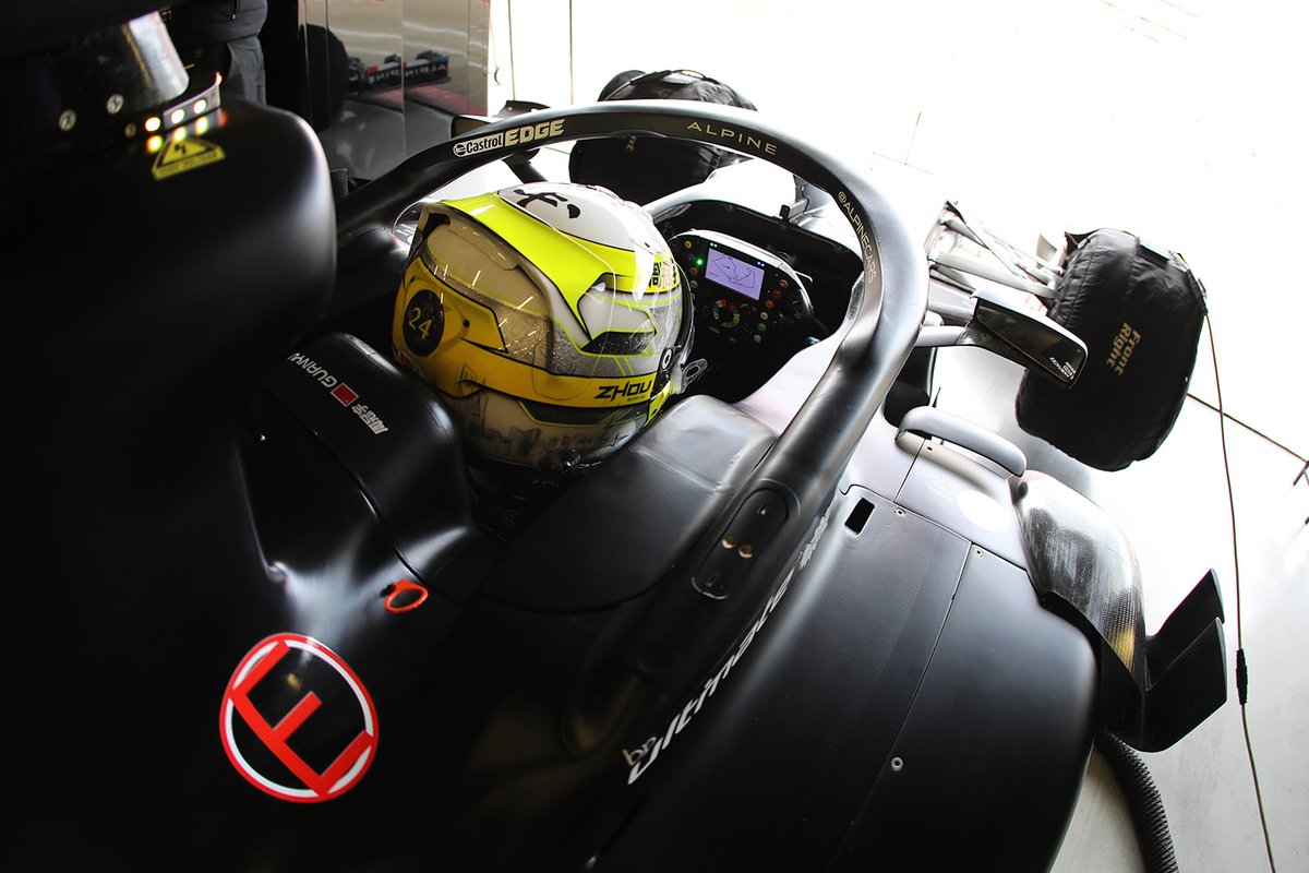 Guanyu Zhou, Renault F1 R.S.18