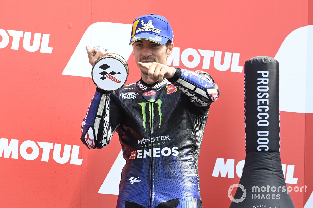 Podio: segundo lugar Maverick Viñales, Yamaha Factory Racing