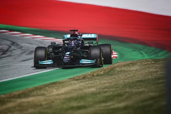 Lewis Hamilton, Mercedes W12