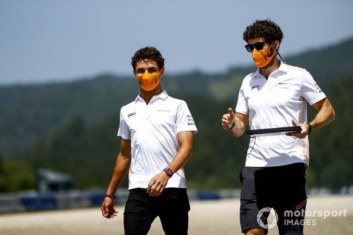 Lando Norris, McLaren, recorre la pista