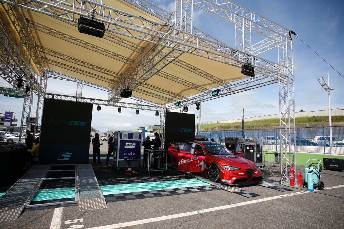 Alfa Romeo Giulia ETCR by Romeo Ferraris