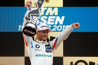 Podyum: Yarış galibi Marco Wittmann, BMW Team RMG