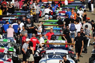 Atmosfera in pit lane