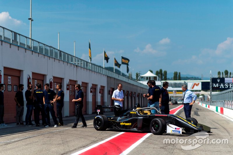 Dan Ticktum, test Dallara 320